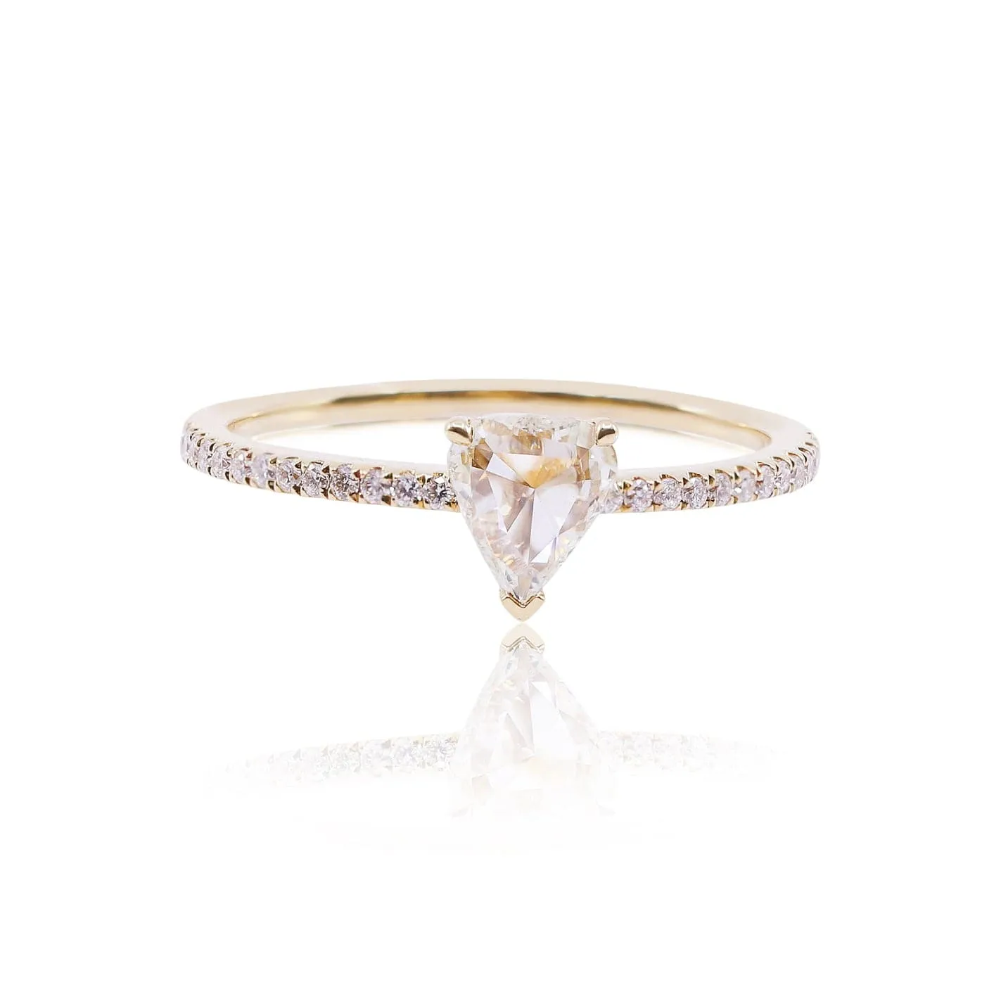 18K YELLOW GOLD ROSE-CUT SHIELD DIAMOND RING WITH ACCENTS 0.52CTW