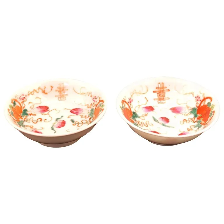 Chinese Export Porcelain Famille Rose Tea Plates