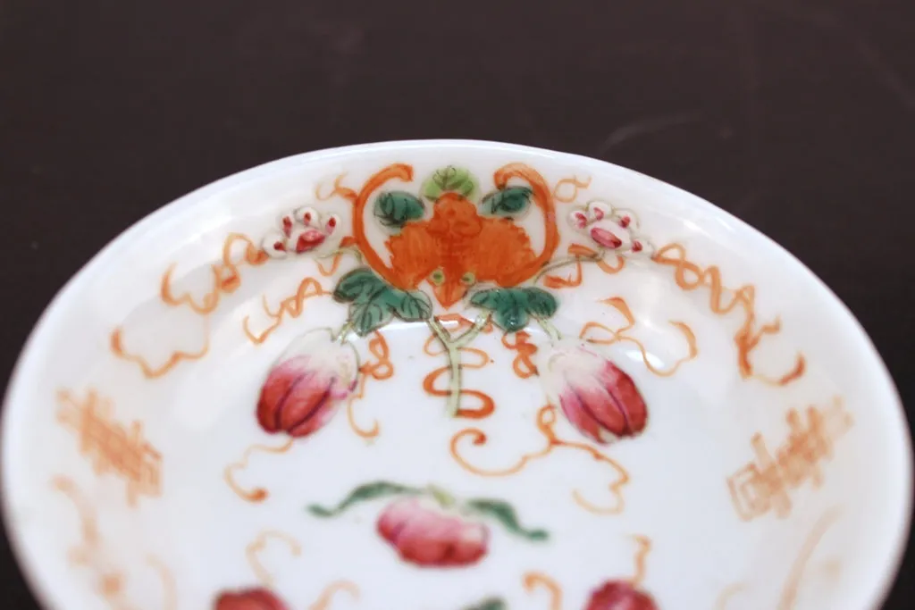 Chinese Export Porcelain Famille Rose Tea Plates