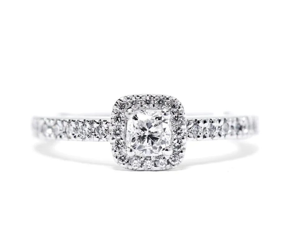 Cushion cut diamond ring