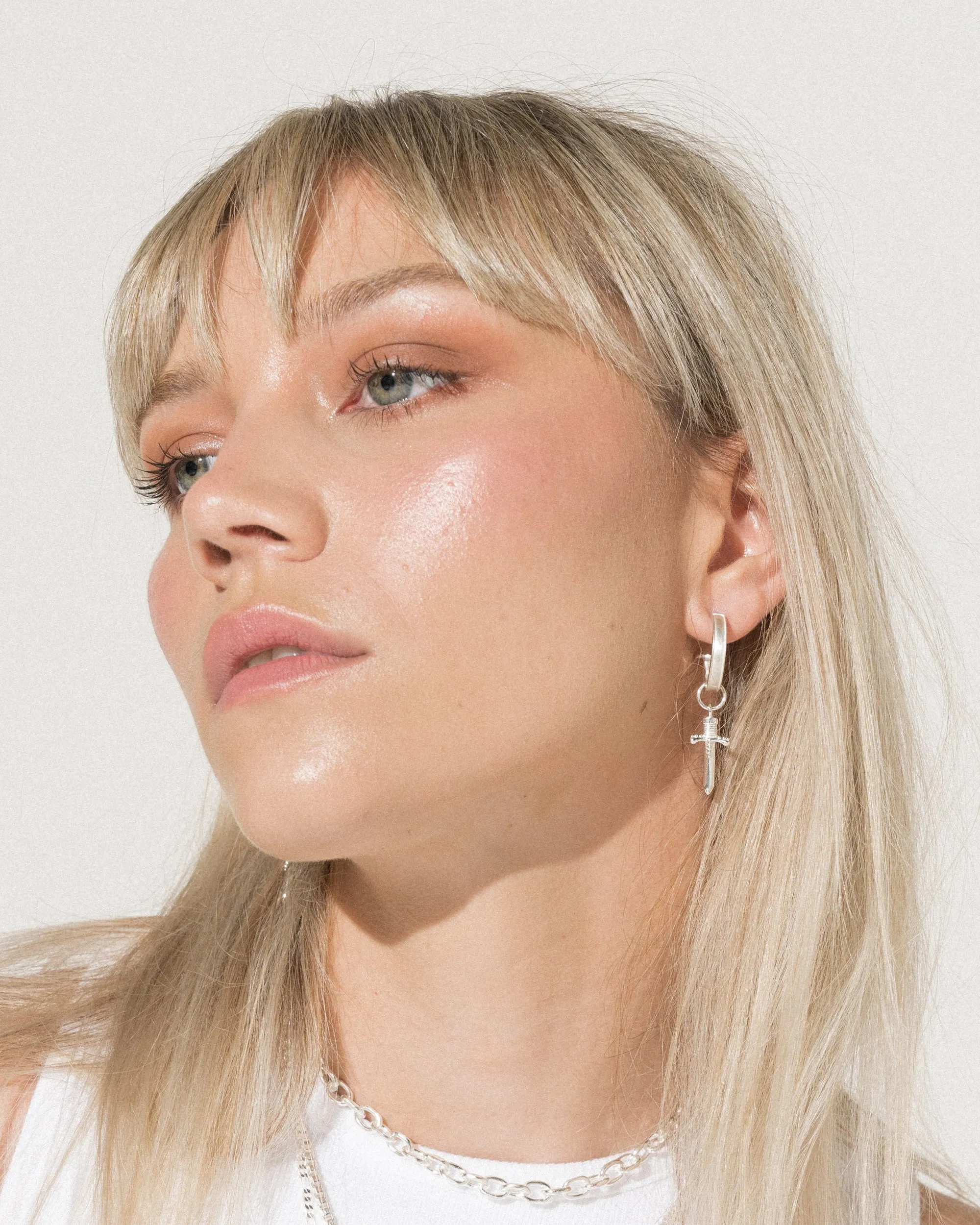 DAGGER Mini Hoops | Silver