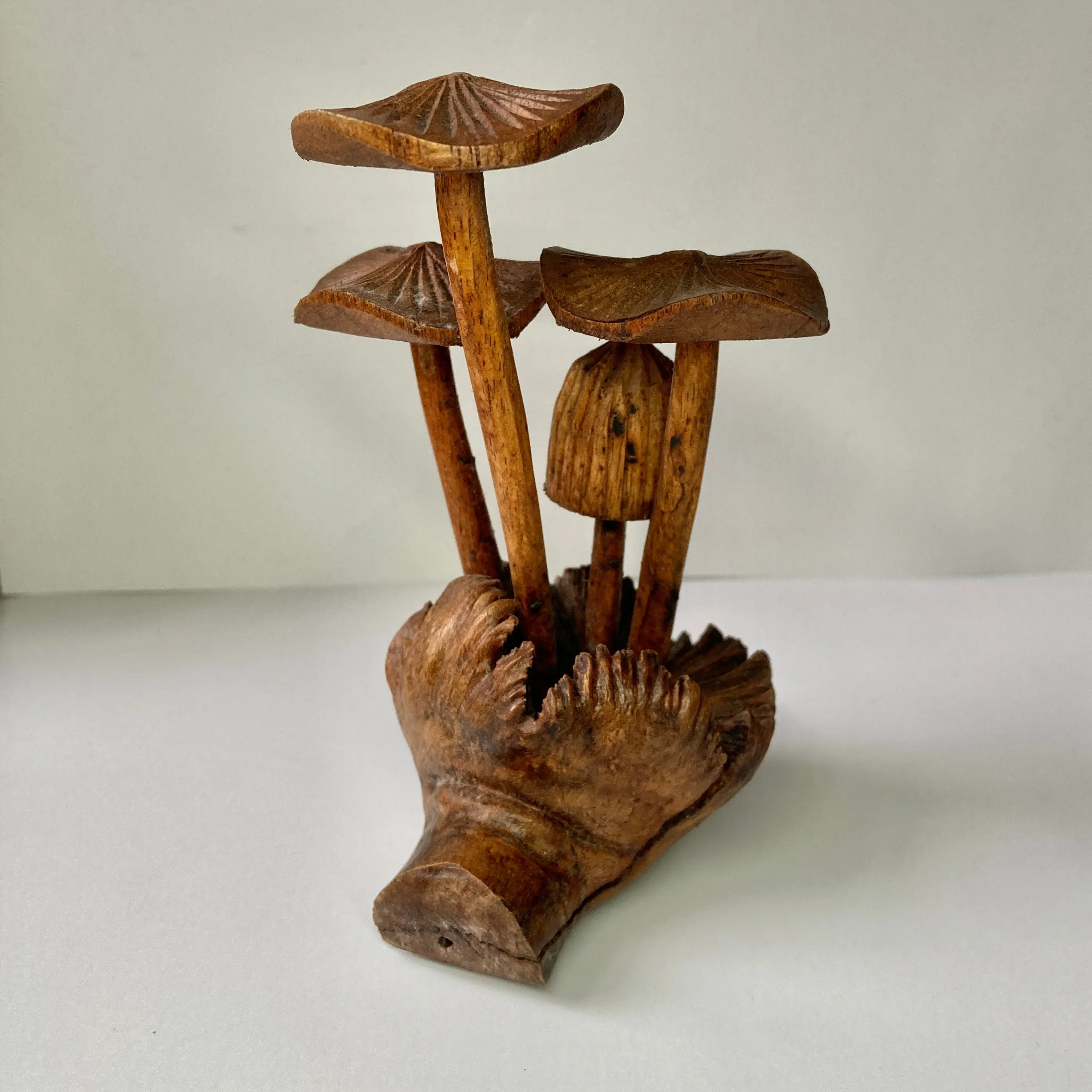 Hand-carved Jempinis Wood Mushroom