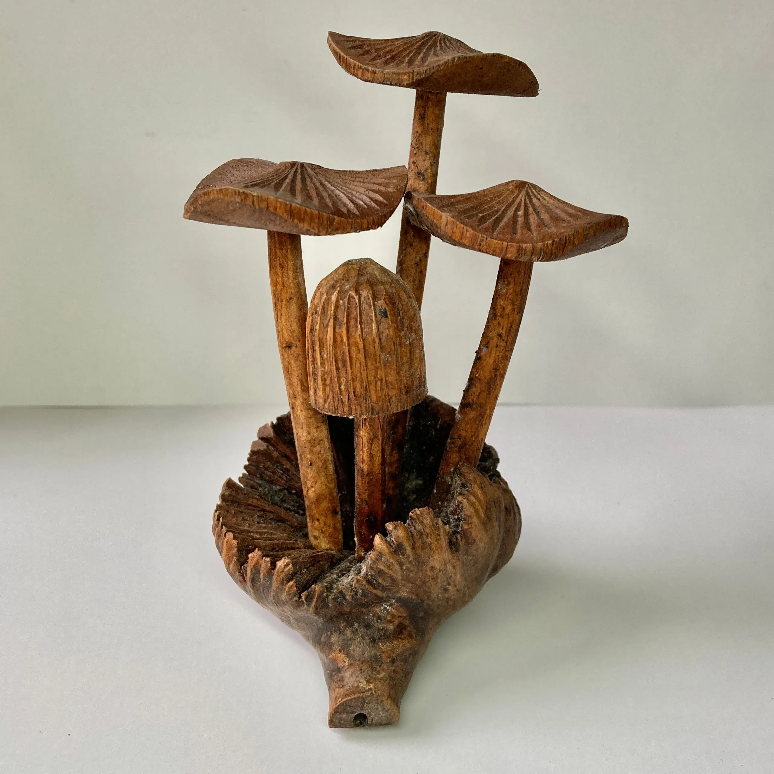 Hand-carved Jempinis Wood Mushroom