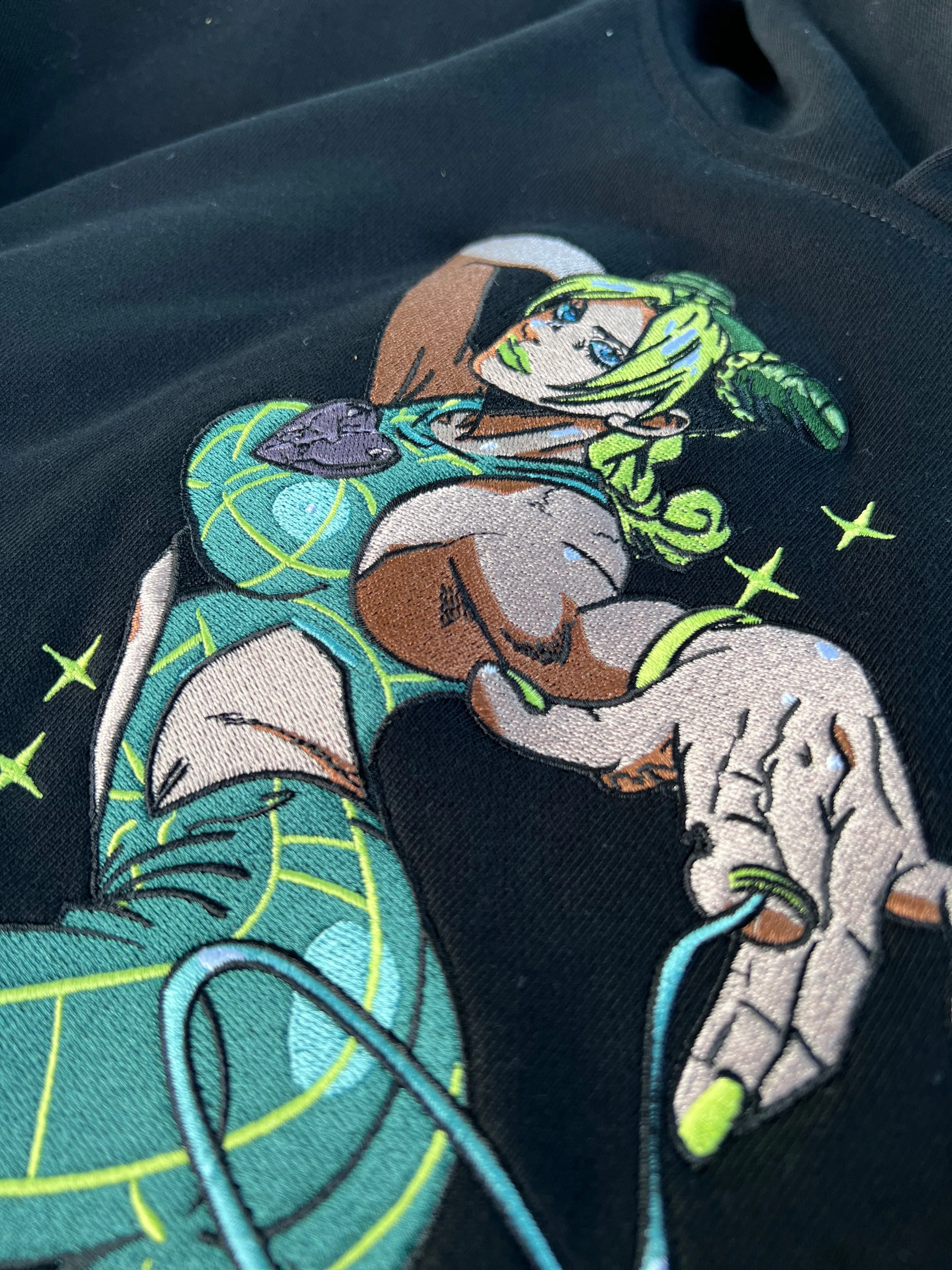 JOLYNE CUJOH EMBROIDERED HOODIE [BROKEN BOND]