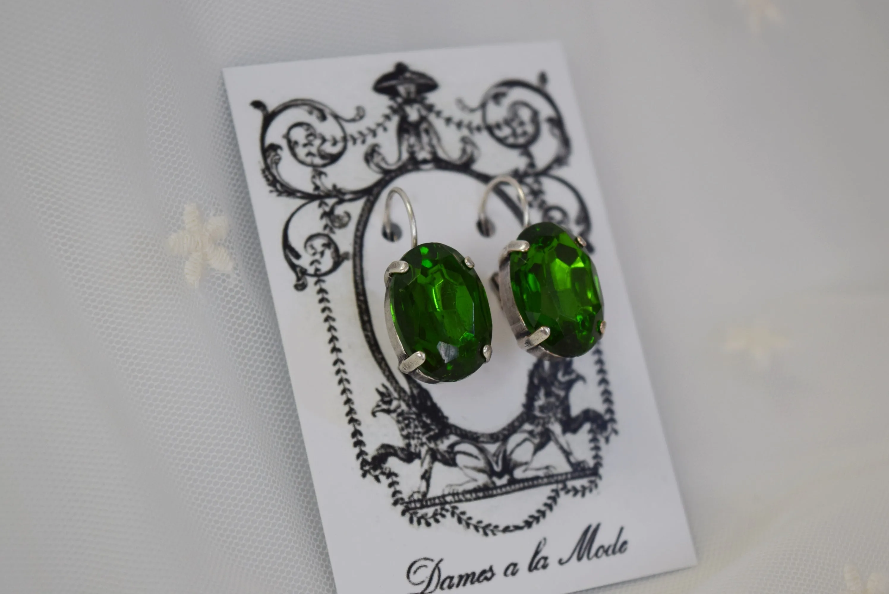 Leafy Green Crystal Earrings - Large Oval