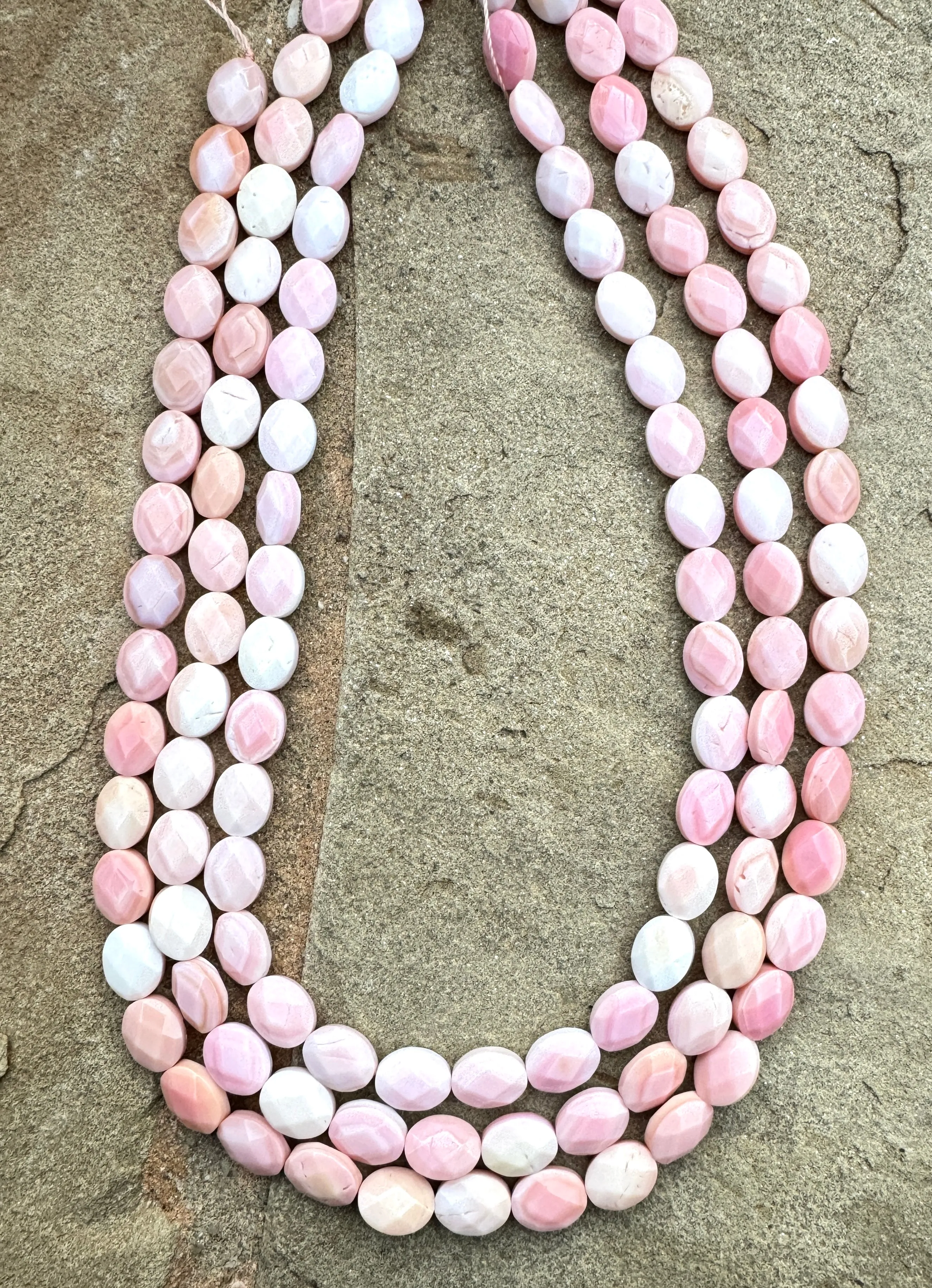 Pink Queen Conch Shell 8x10mm Faceted Flat Oval Bead Strand (16 inch Strand)