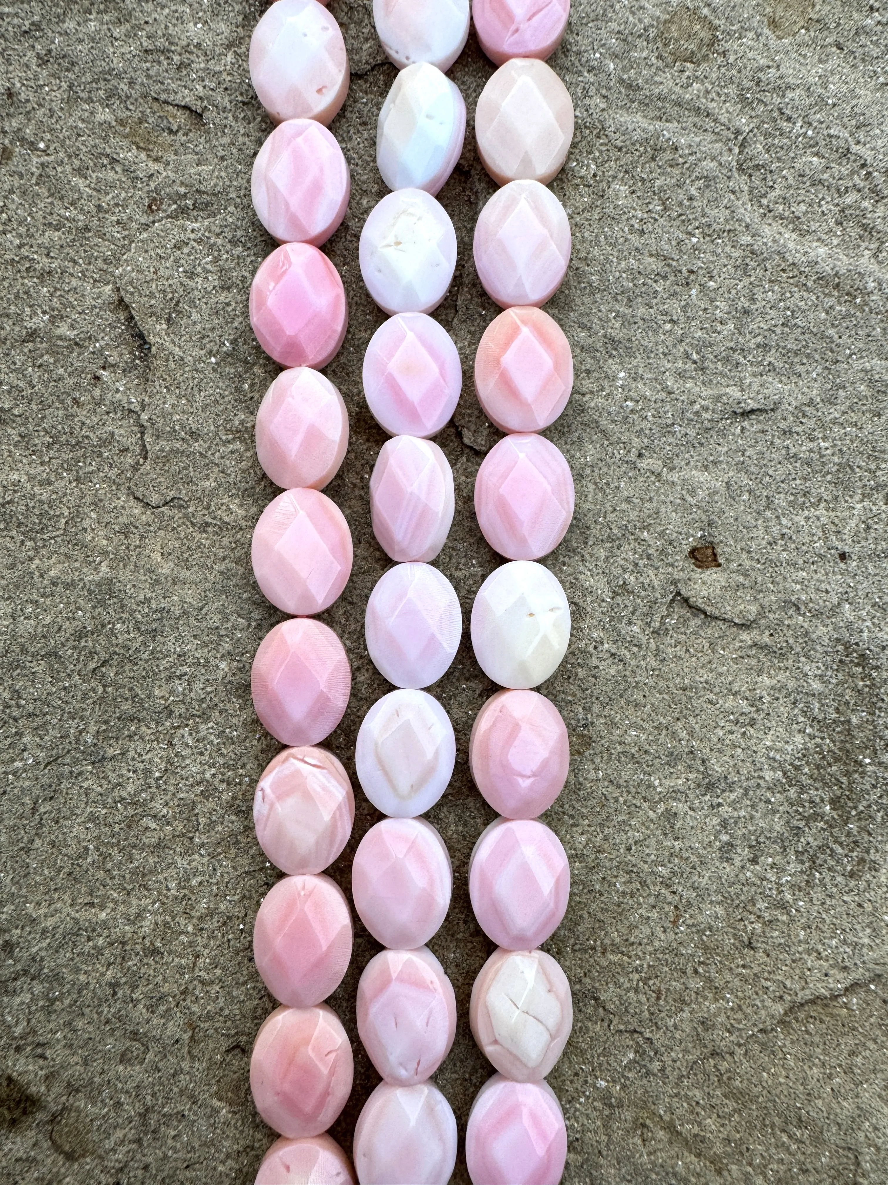 Pink Queen Conch Shell 8x10mm Faceted Flat Oval Bead Strand (16 inch Strand)