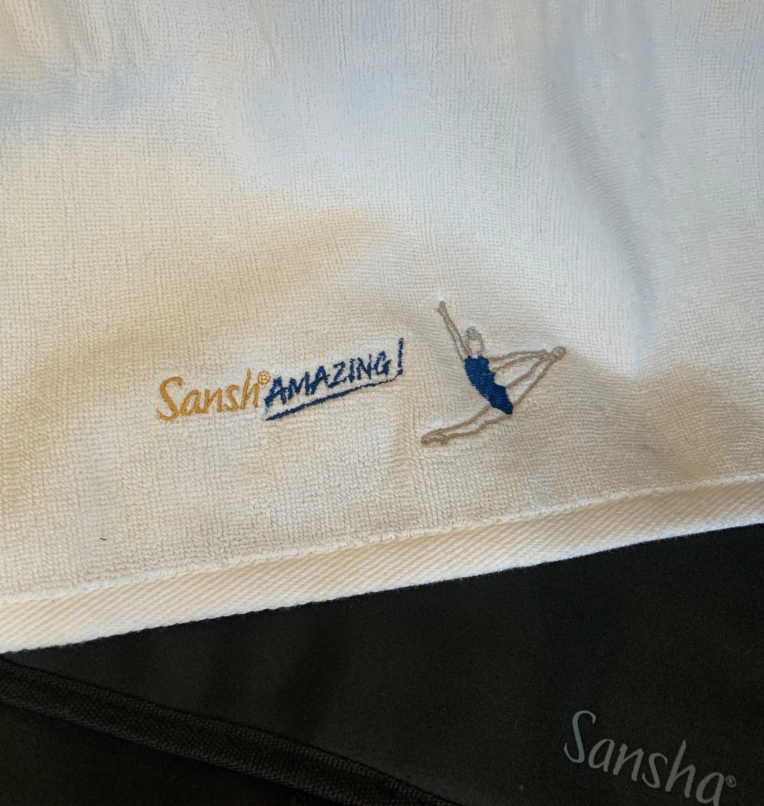 Sansha Sanshamazing Towel