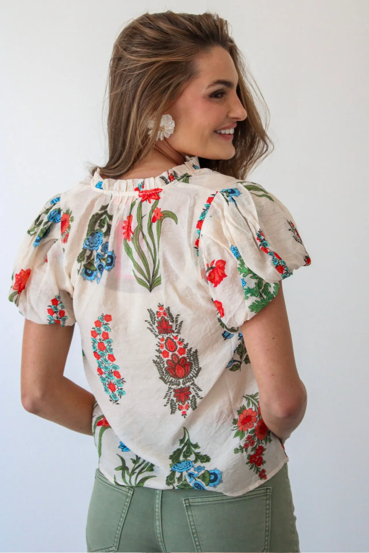 Spring Botanical Puff Sleeve Top