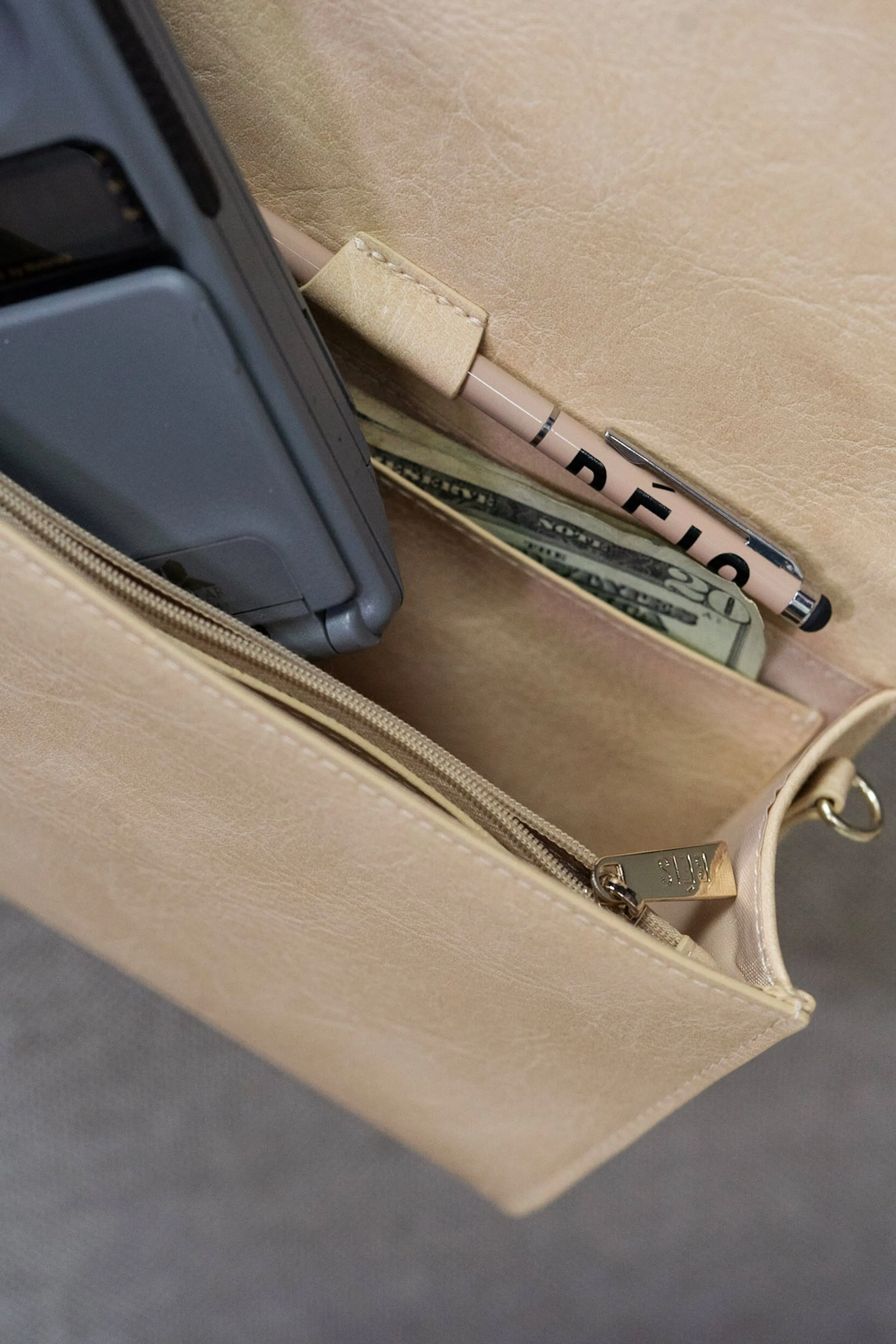 The Crossbody Wallet in Beige