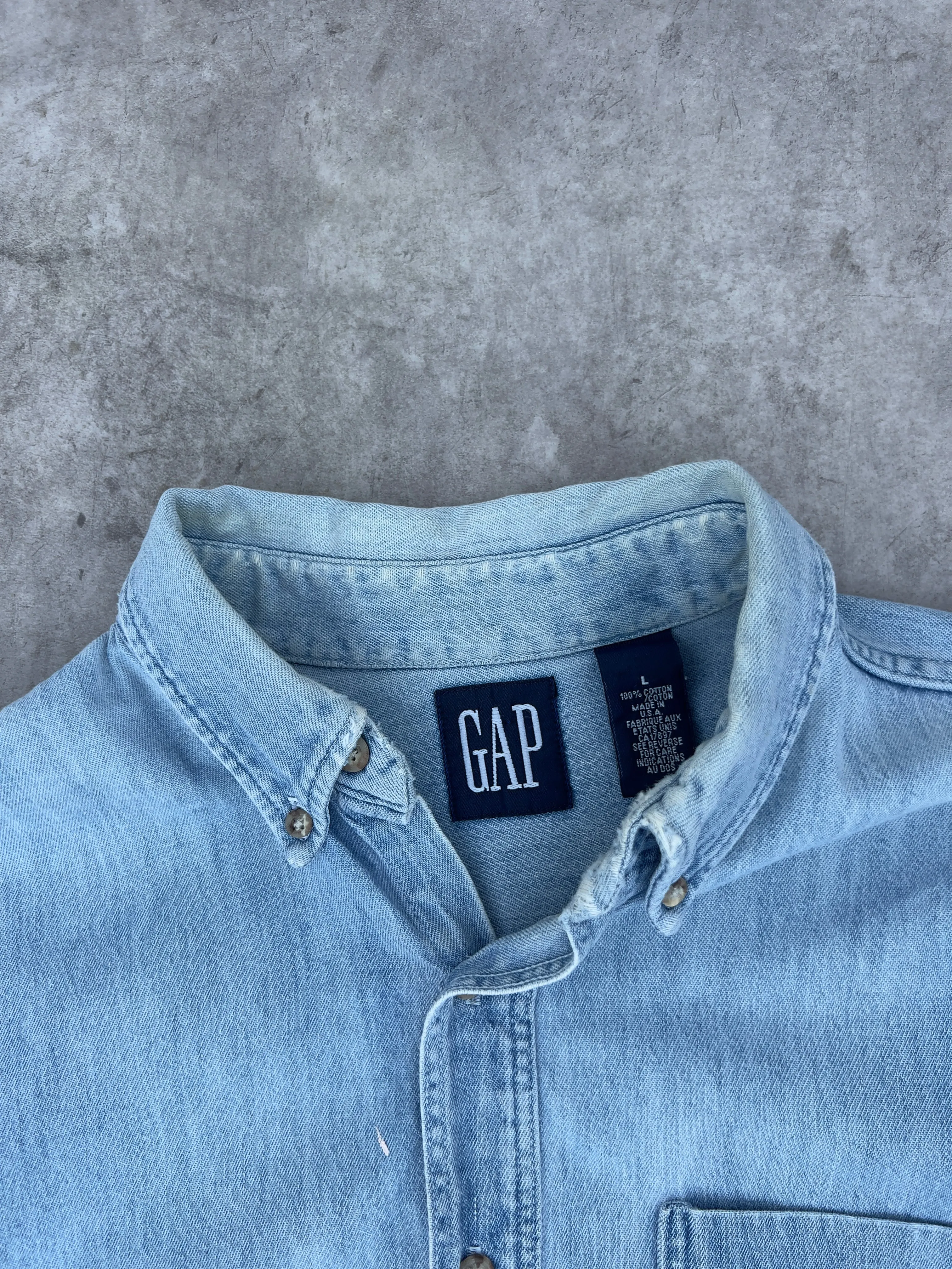 Vintage Gap Button Up Shirt (L)