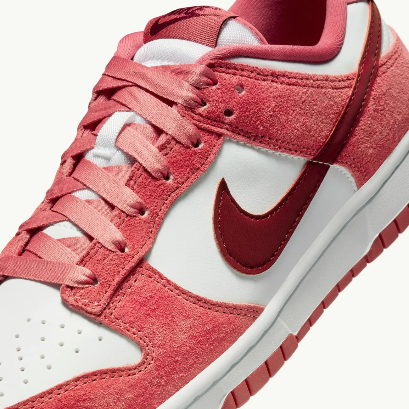 Women's Dunk Low - 'Valentine's Day'